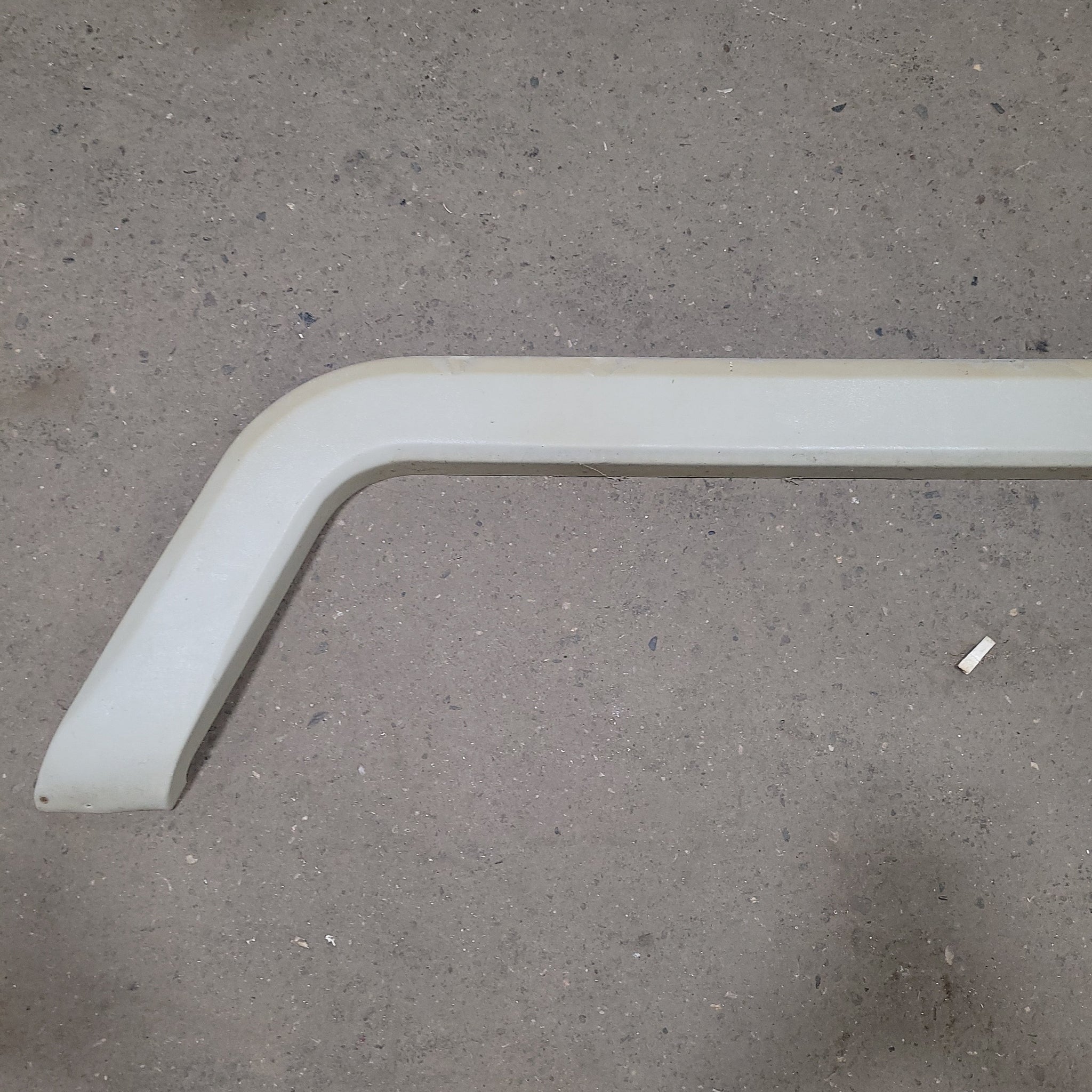 Used Trail-Lite Fender Skirt 47 1/2 X 17