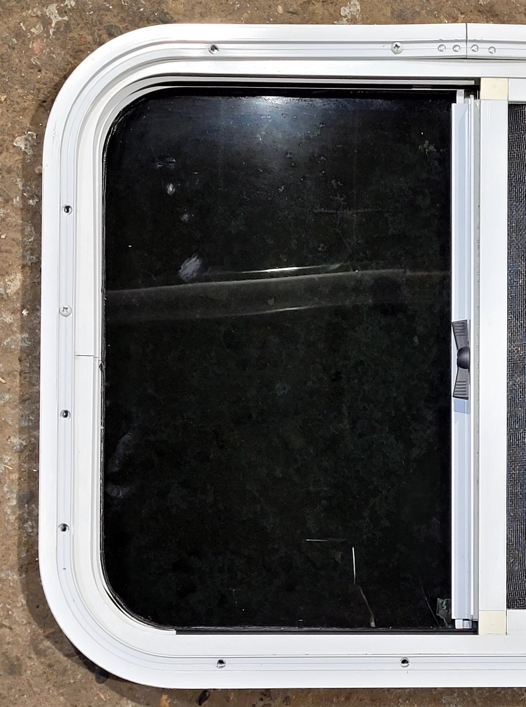 Used White Radius Opening Window : 23 1/2 W x 17 1/2 H x 1 1/4 D