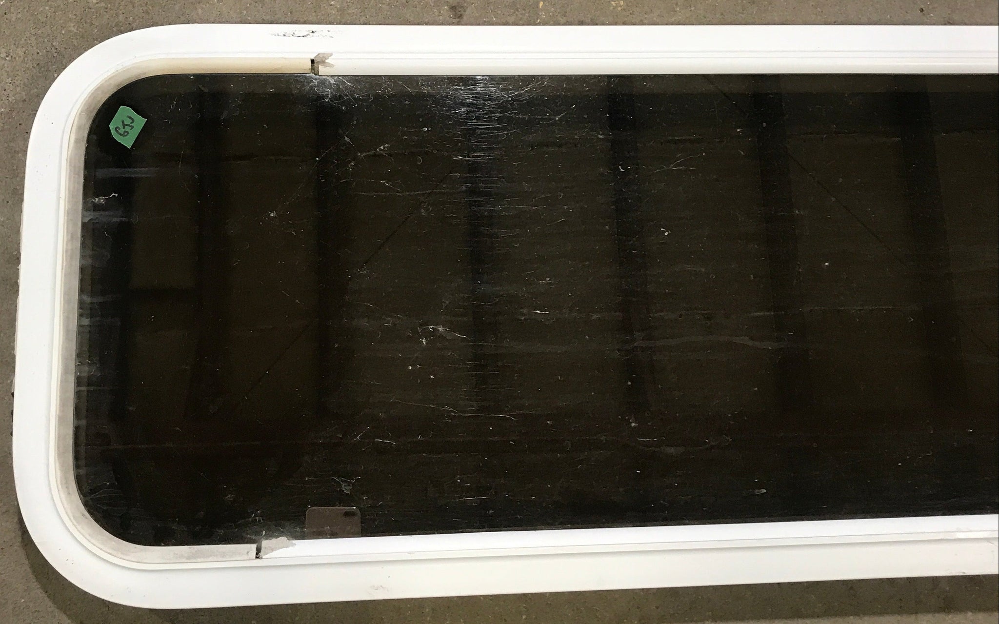 Used White Radius Non Opening Window : 45 1/2 W x 15 1/2 H x 1 7/8 D
