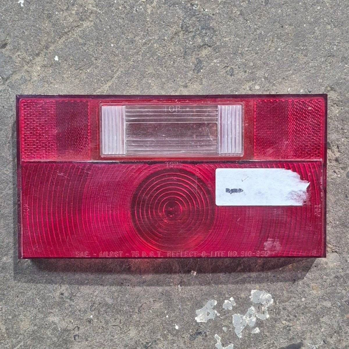 Used Reflect-O-Lite Tail Light Replacement Lens - SAE-AILRST-73 D.O.T. , No. 910-950