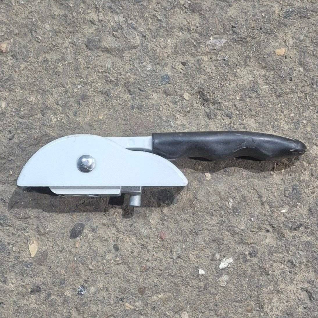 Used Dometic / A&E Lift Handle - 3314069.000B