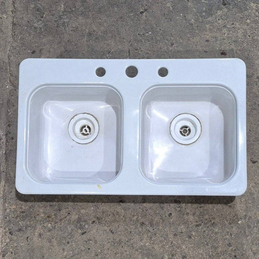 Used White Double Kitchen Sink - 29 x 17 1/2 x 9 1/2