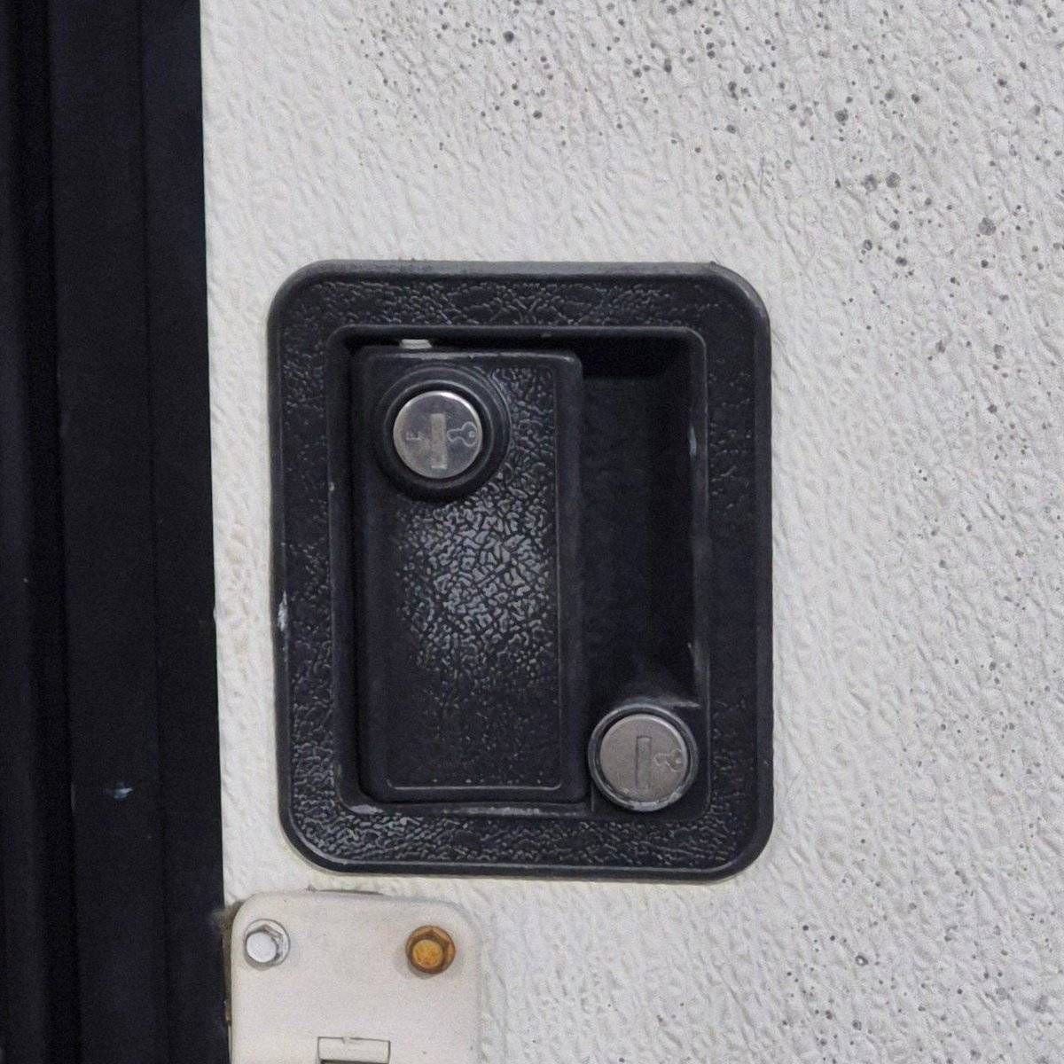 Used RV Radius Entry Door - 29 1/2 X 72