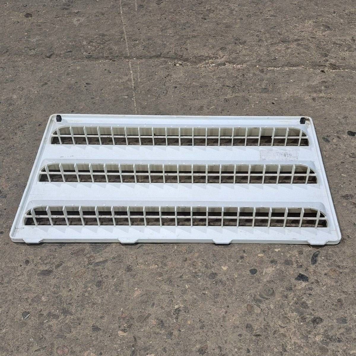 Used Dometic Air Intake Side Refrigerator Vent, Off White, No Frame - 3102277.021
