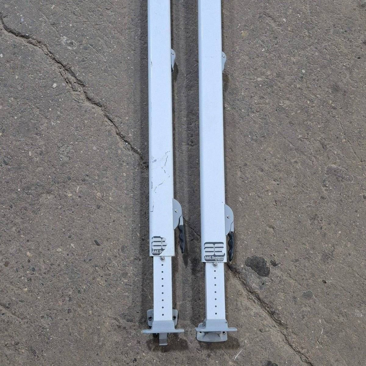 Used Dometic Awning Arm Set, White, 73 - 8273000.401B