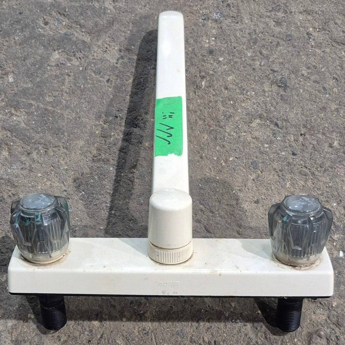 Used 8 Kitchen Faucet, Bone, Smoked Knobs