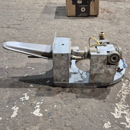 Used Atwood Hydroflame Furnace Gas Valve/ Burner Assembly - 25M16V