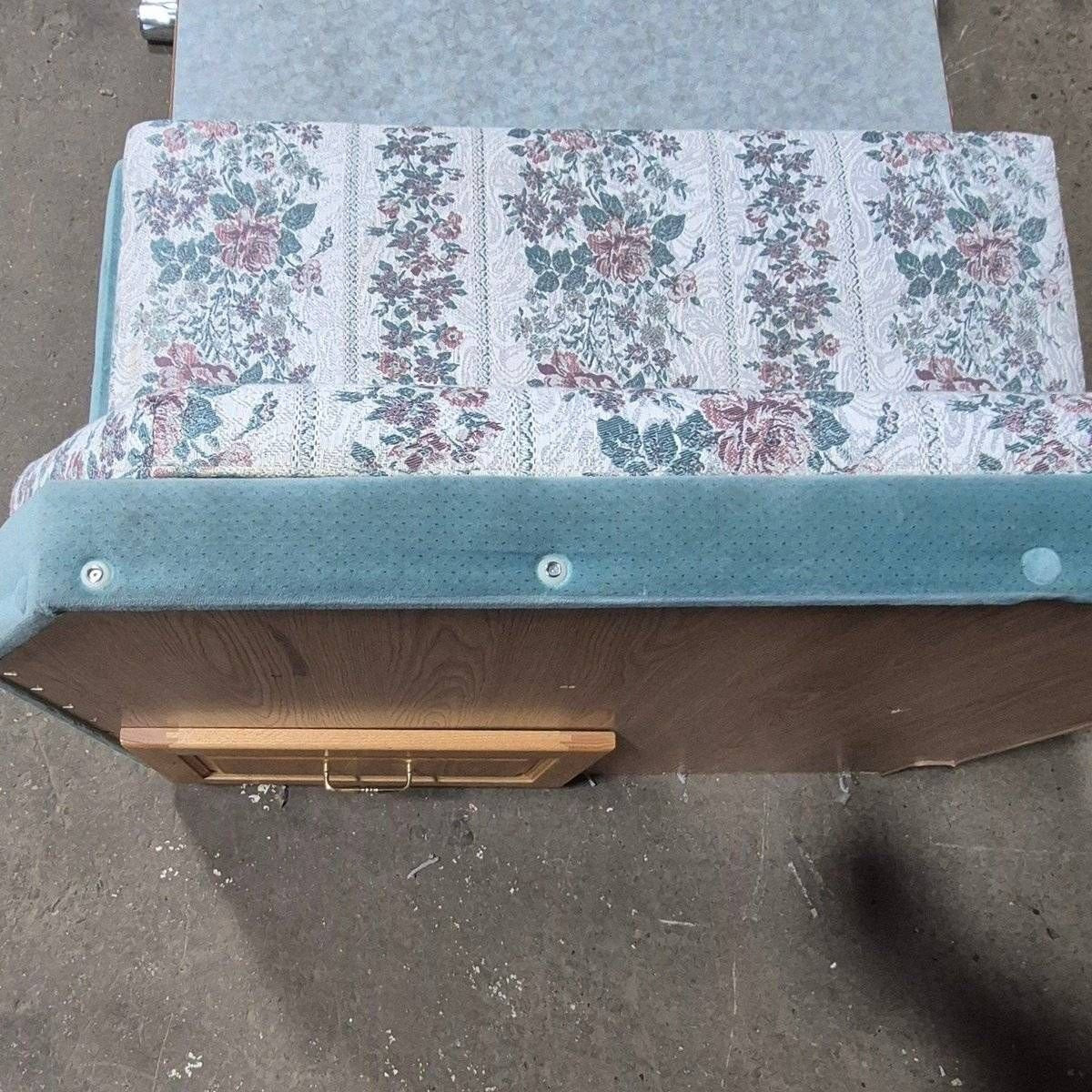 Used Complete RV Dinette Set, Does include table hardware - 78 x 40 3/4 x 32
