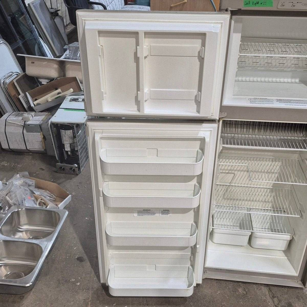 Used Complete Dometic Fridge, 2-Way - RM2852