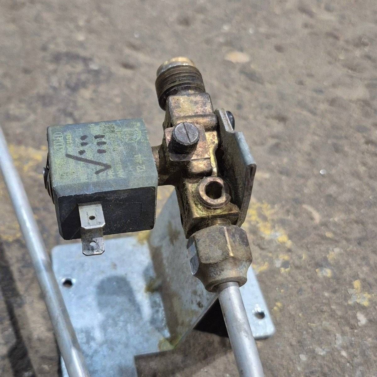 Used Norcold Refrigerator Gas Valve Burner Tube Combo - 637540 , 638982