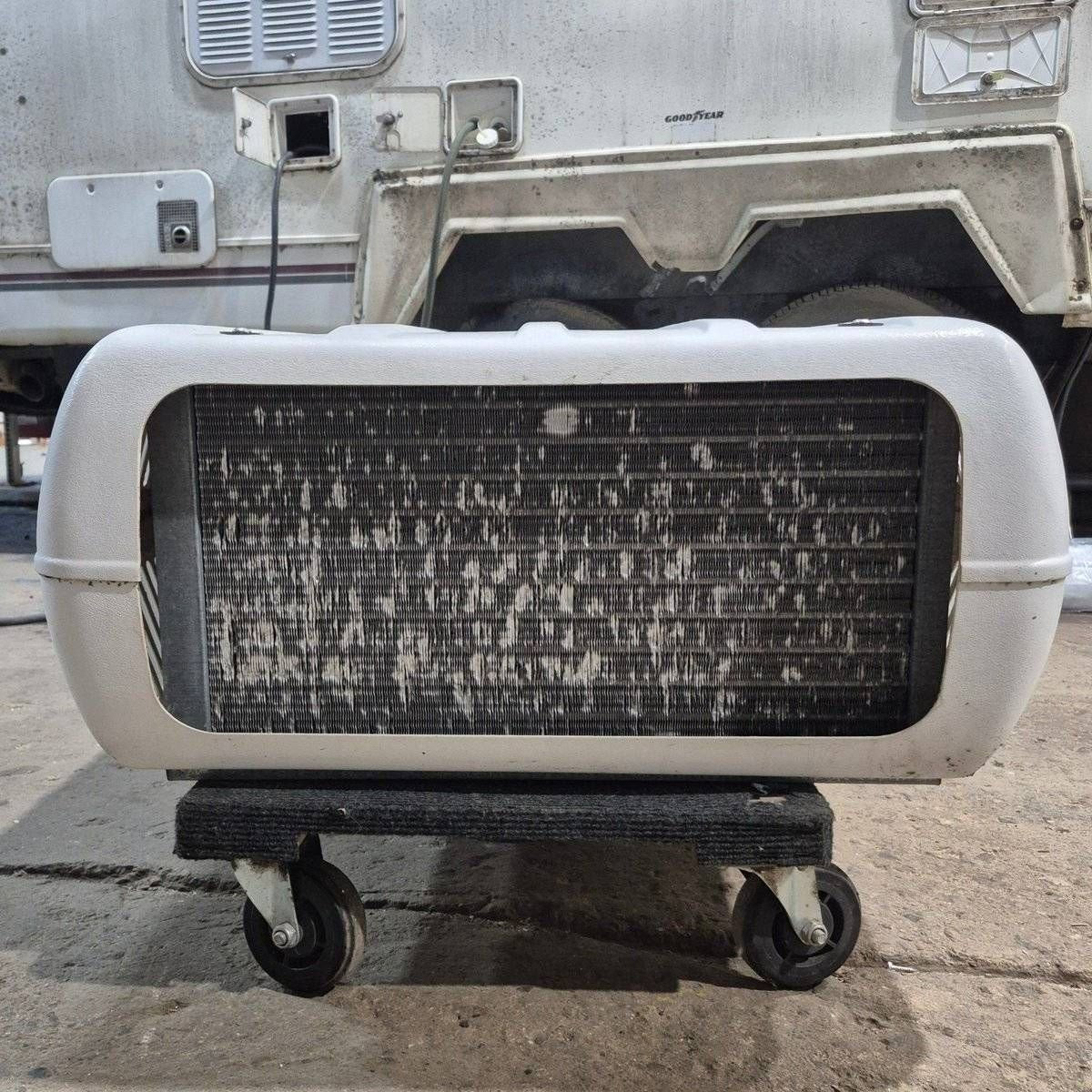 Used Coleman Air Conditioner Head Unit, 13500 BTU, Cool Only - 8333-8764 , Mach 3+