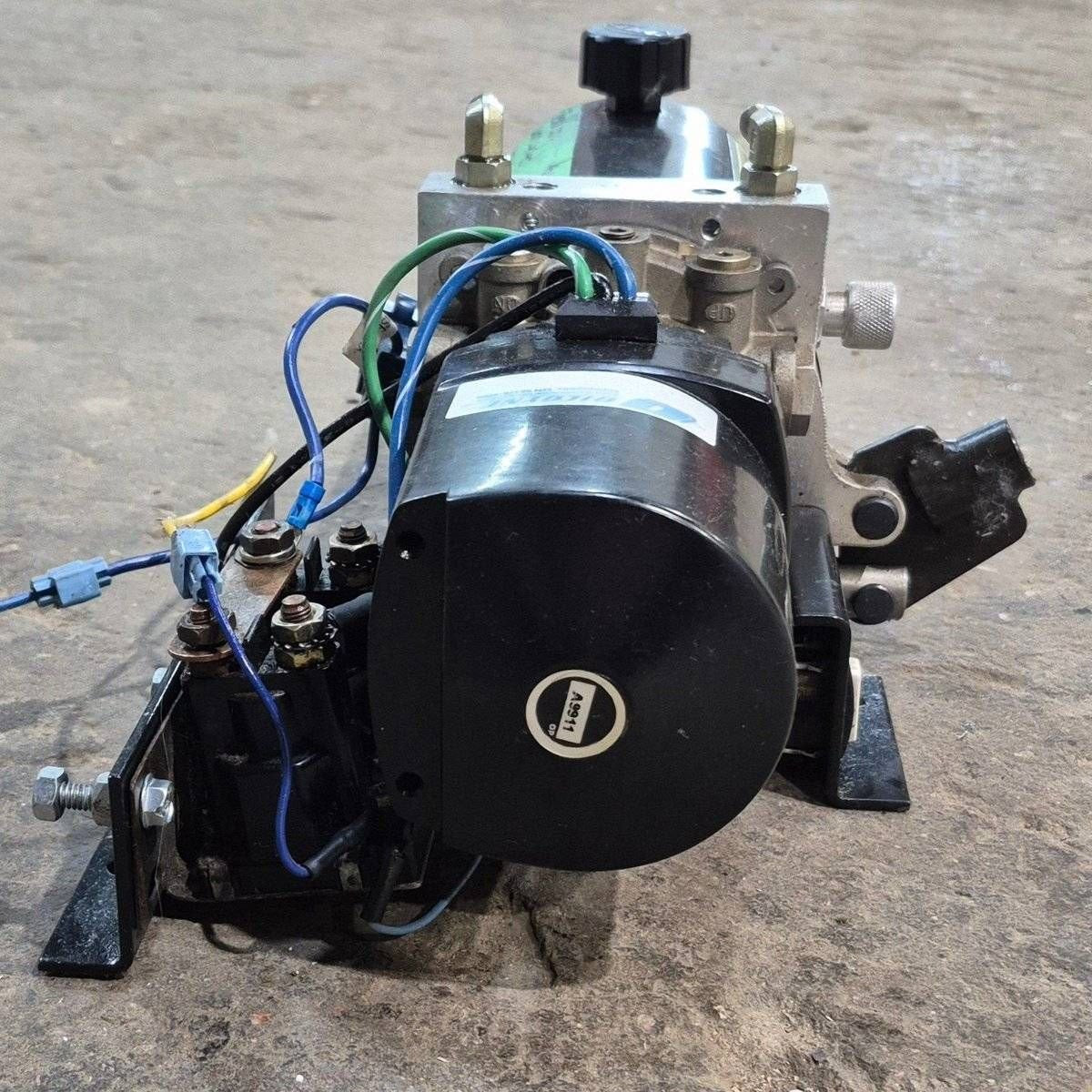 Used Dewald RV Slide Out Hydraulic Pump/ Motor/ Tank Assembly