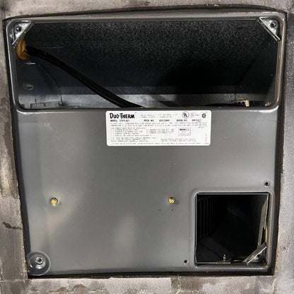 Used Complete Duo-Therm Air Conditioner 57915.621 - 13500  BTU