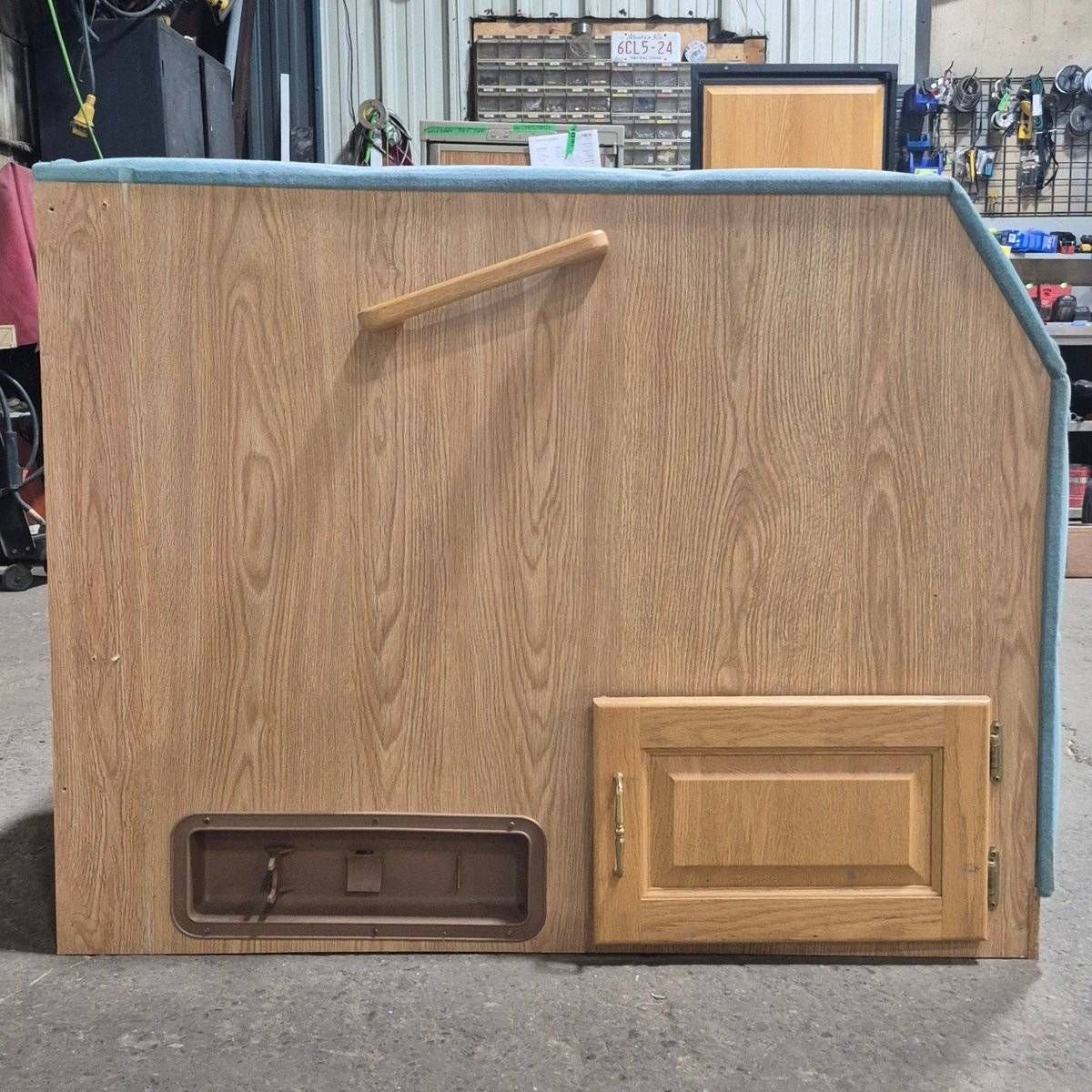 Used Complete RV Dinette Set, Does include table hardware - 78 x 40 3/4 x 32