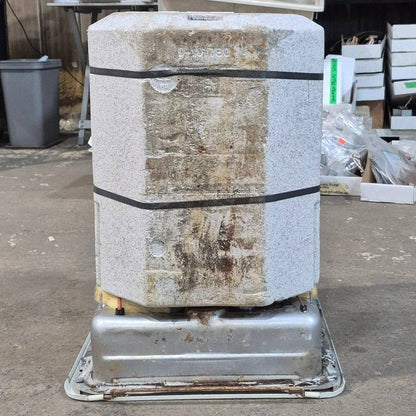 Used Complete Suburban Hot Water Heater, 6 Gallon - SW6DE
