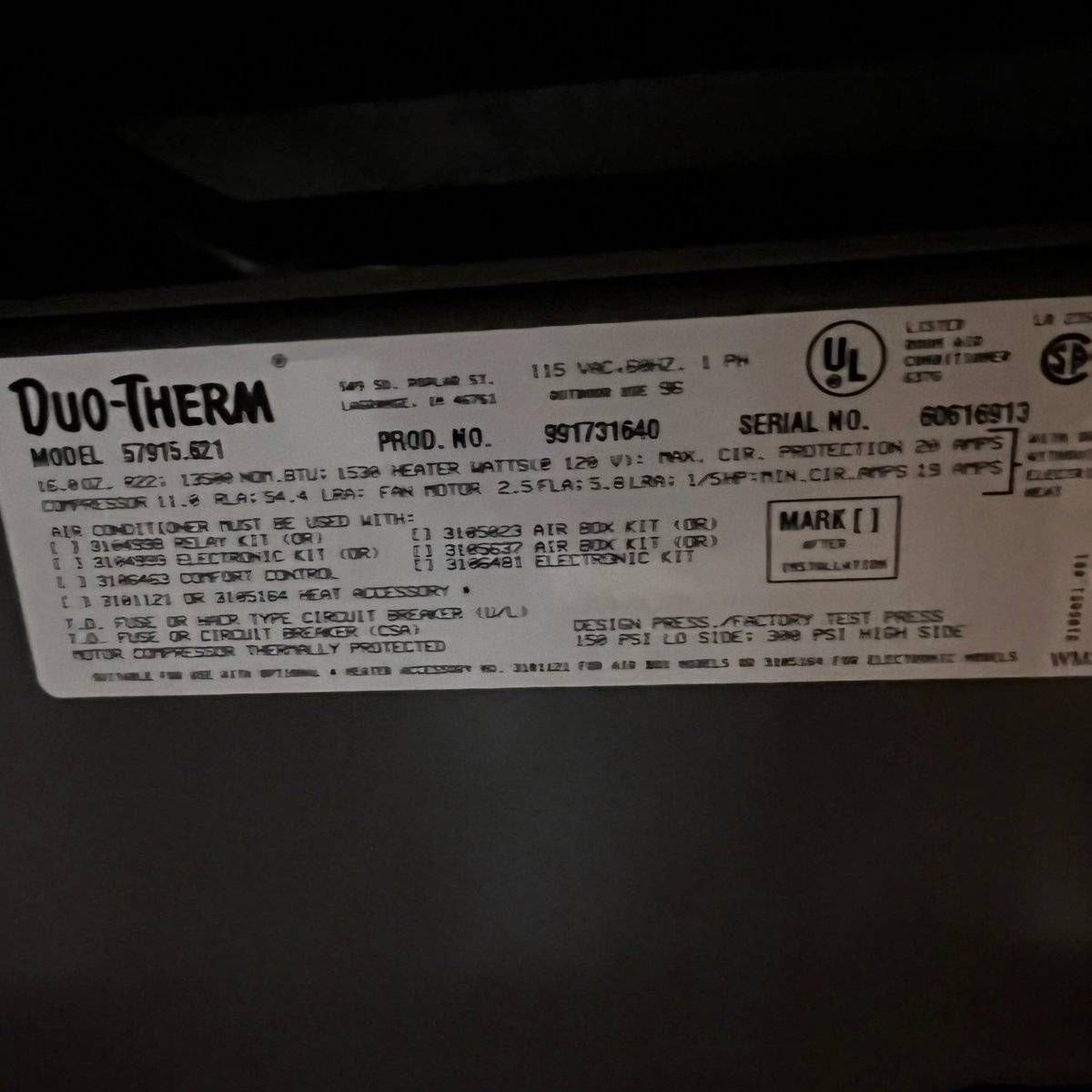 Used Complete Duo-Therm Air Conditioner 57915.621 - 13500  BTU