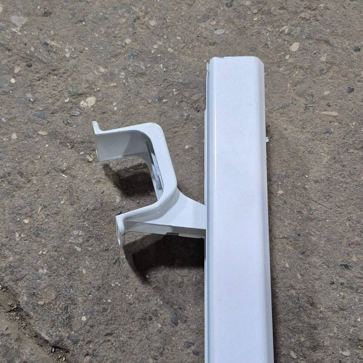 Used Carefree Single Manual Arm, 66, White - R00416-301-55