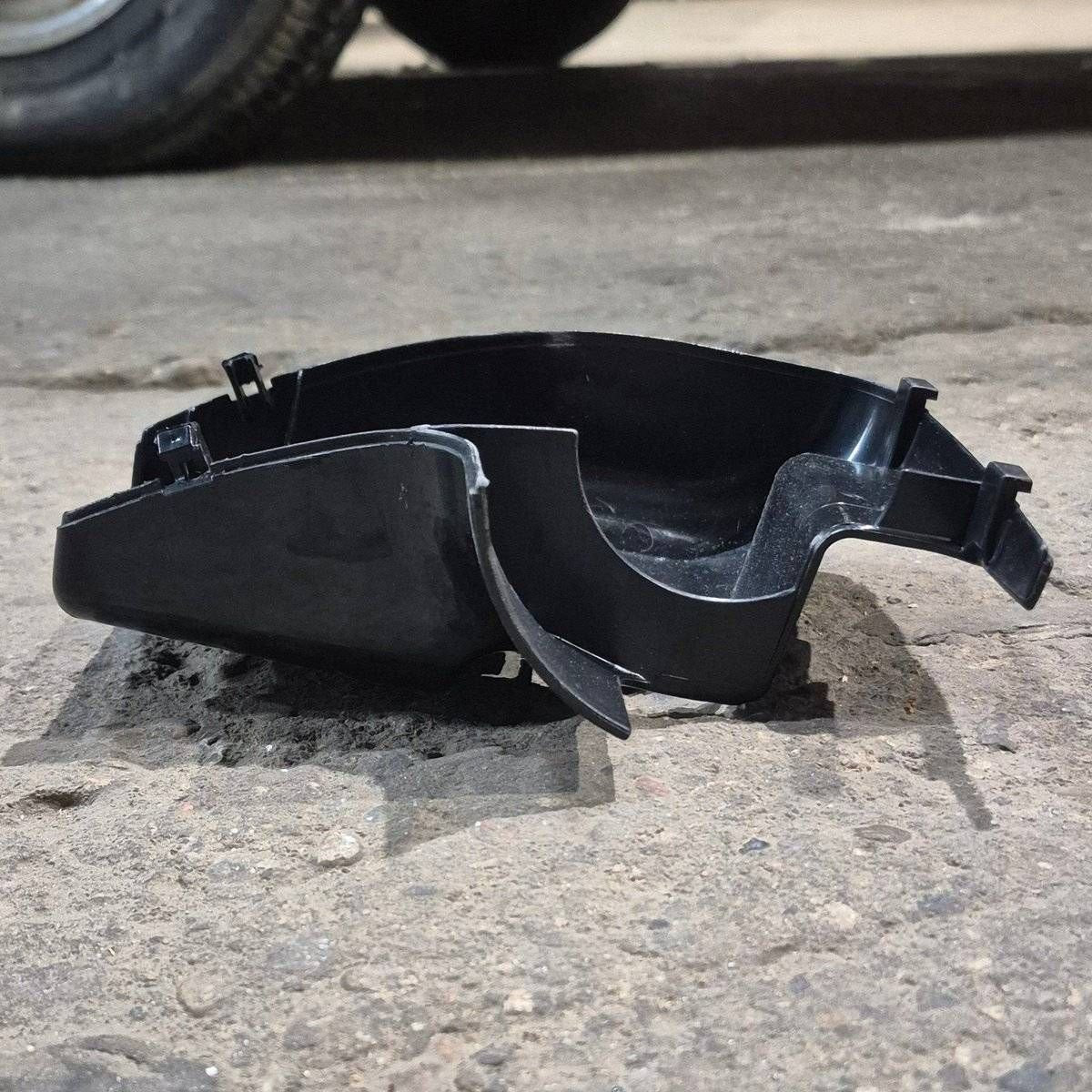 Used Carefree Power Awning Idler/ Rear, Back Cover, Black - R001932-006