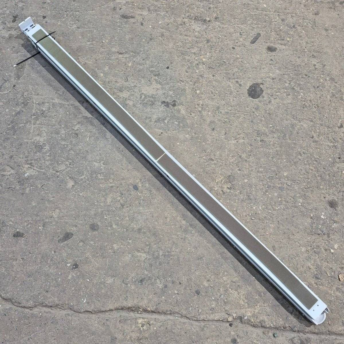 Used Dometic Awning Arm, Idler (Rear) Non-Powered, White, 65 1/2 - WeatherPro , 8551002.400B