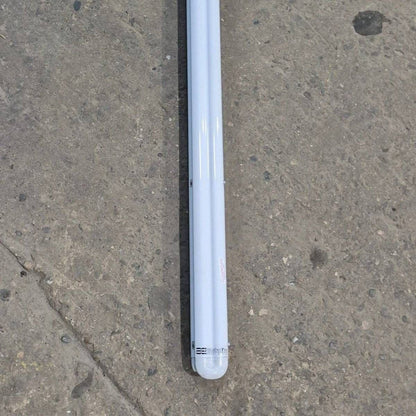 Used Dometic Awning Arm, Idler (Rear) Non-Powered, White, 65 1/2 - WeatherPro , 8551002.400B