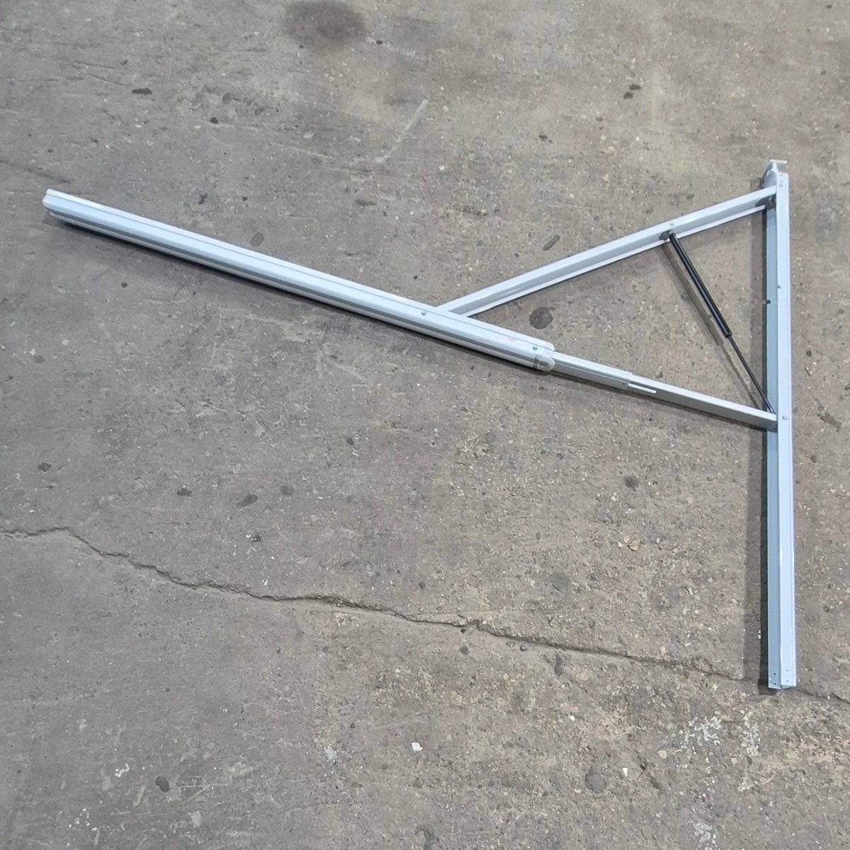 Used Dometic Awning Arm, Idler (Rear) Non-Powered, White, 65 1/2 - WeatherPro , 8551002.400B