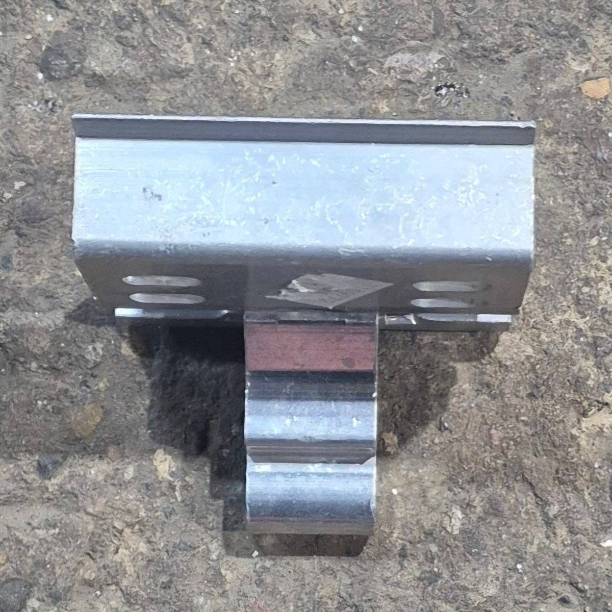 Used Dometic Upper Bracket, Silver - 3109772008
