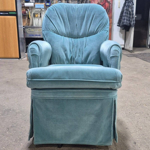 Used RV Chair - 38 1/4 H x 25 W x 28 D