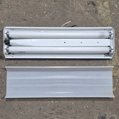 Used Thin-Lite Dual Fluorescent Light Fixture