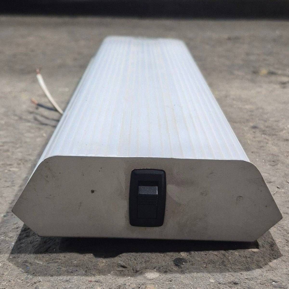 Used Thin-Lite Dual Fluorescent Light Fixture