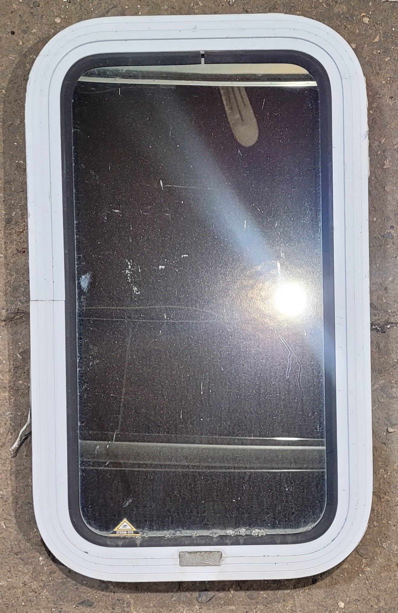 Used White Radius Non Opening Window : 13 1/2 W x 23 1/2 H x 1 7/8 D