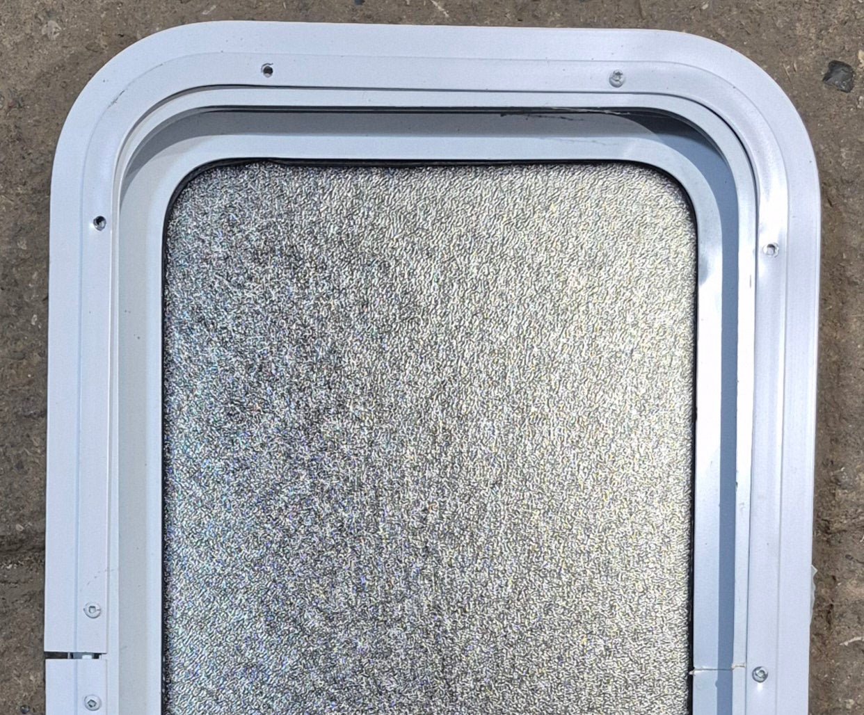 Used White Radius Non Opening Window : 13 1/2 W x 23 1/2 H x 1 7/8 D