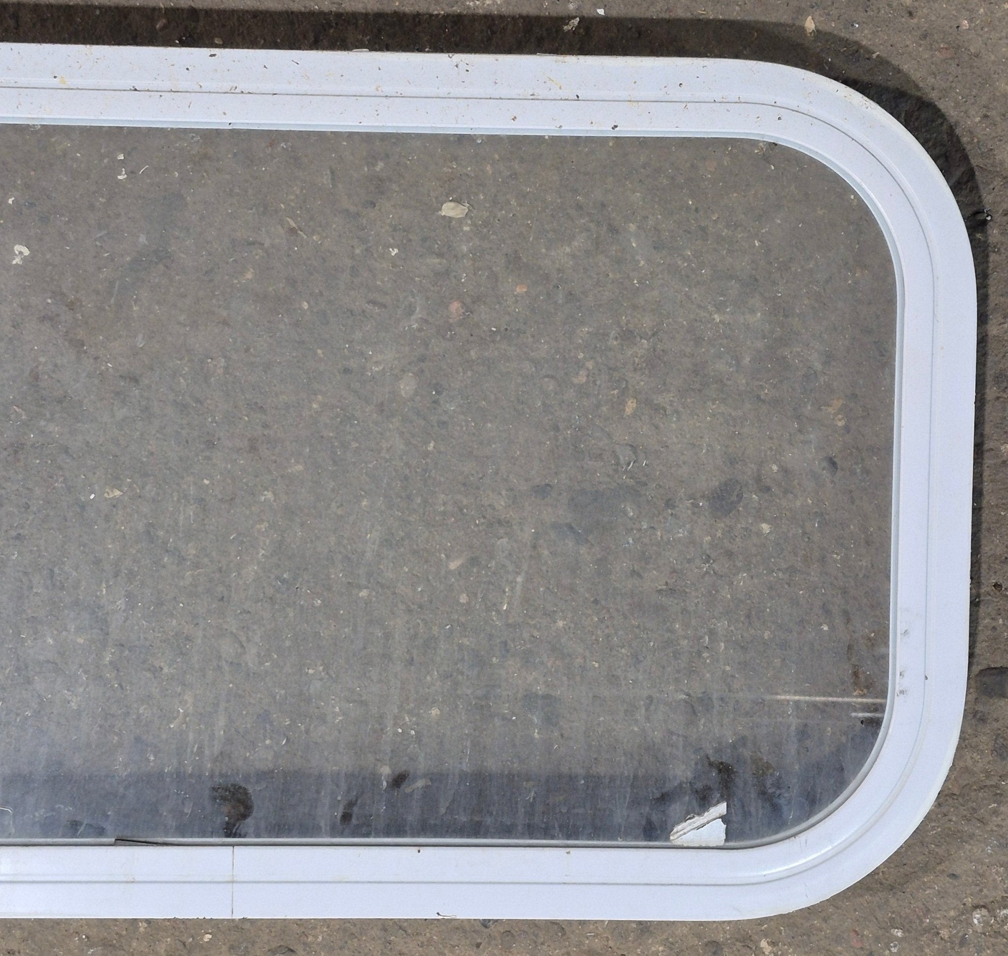 Used White Radius Non Opening Window : 23 3/4 W x 13 3/4 H x 1 7/8 D