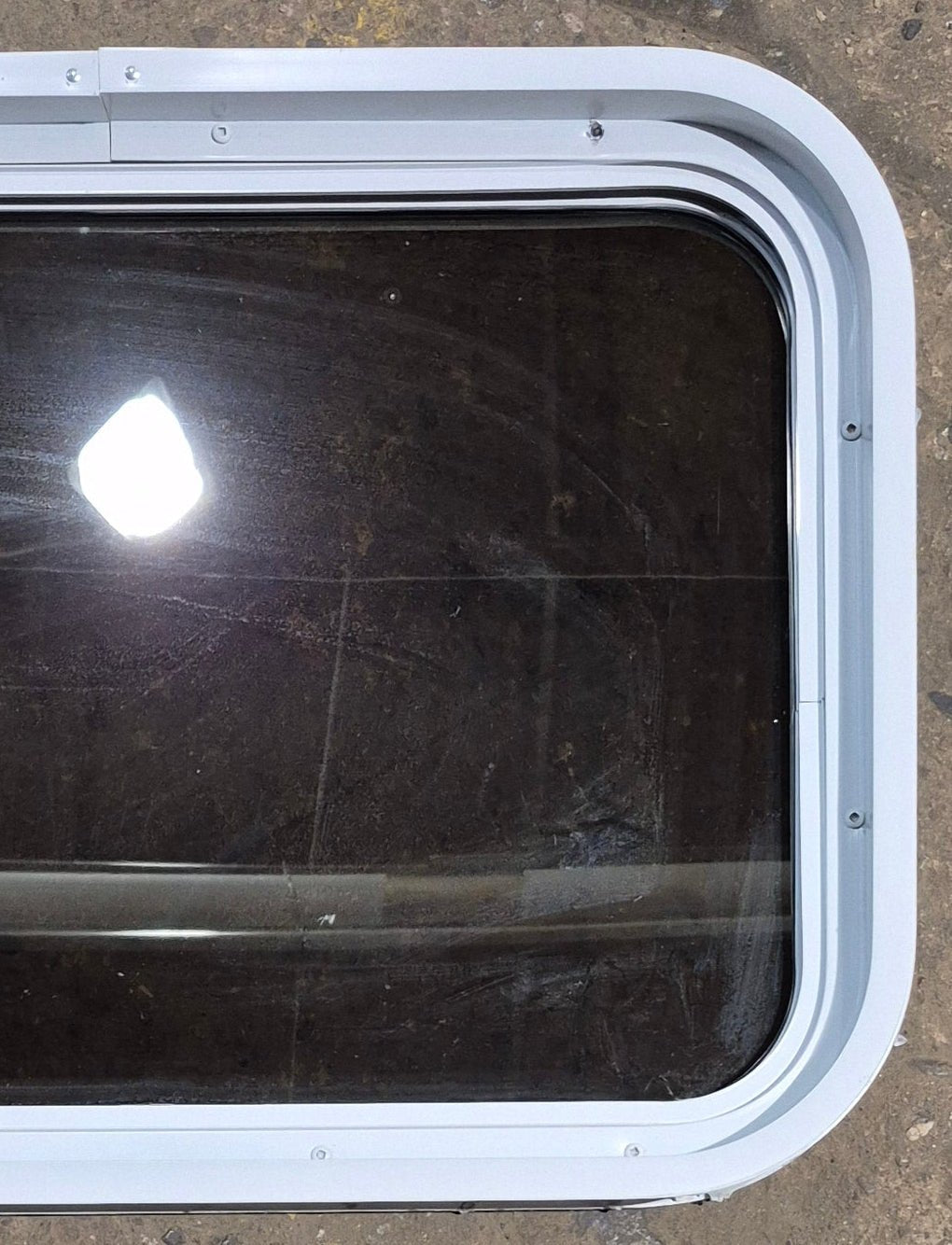 Used White Radius Non Opening Window : 24 1/4 W x 16 3/4 H x 1 7/8 D