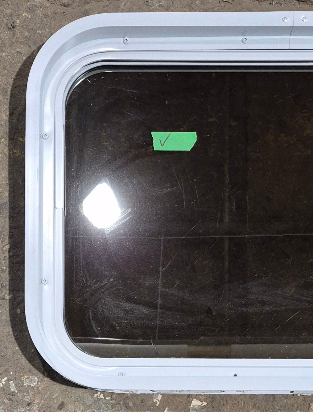Used White Radius Non Opening Window : 24 1/4 W x 16 3/4 H x 1 7/8 D