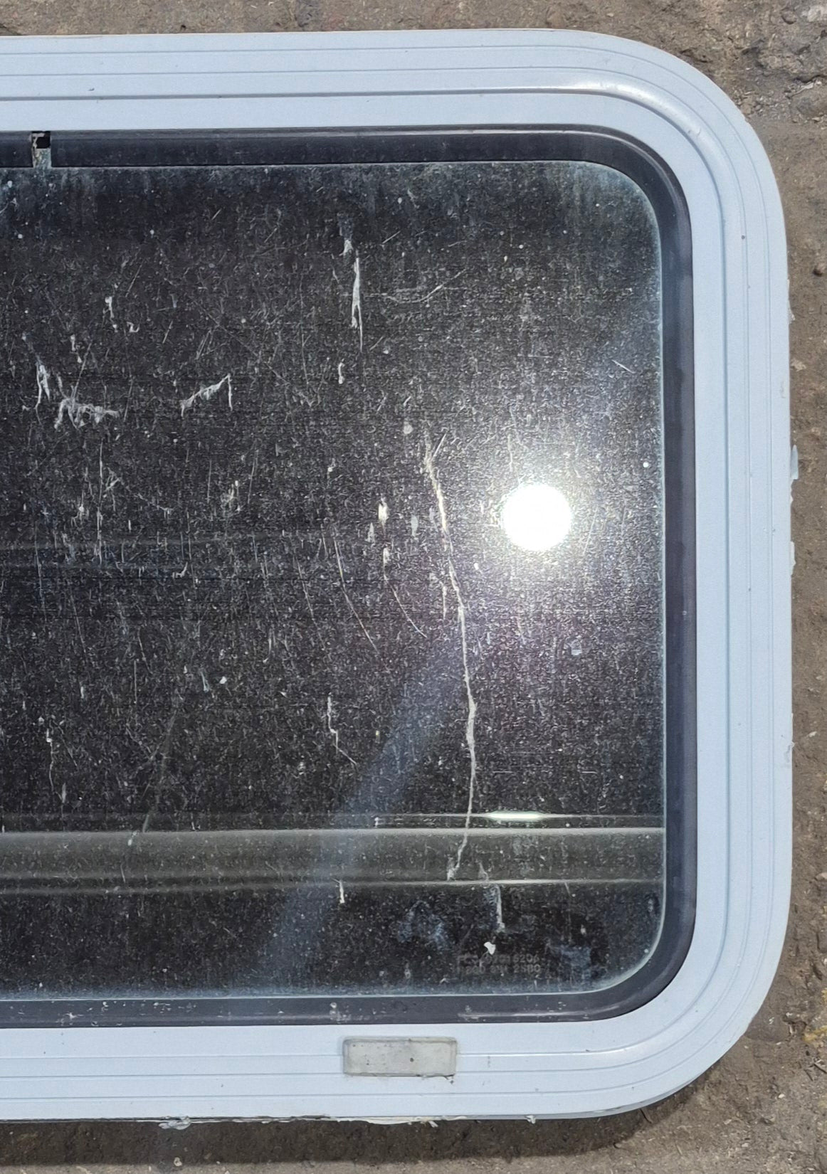 Used White Radius Non Opening Window : 24 W x 16 1/2 H x 1 7/8 D