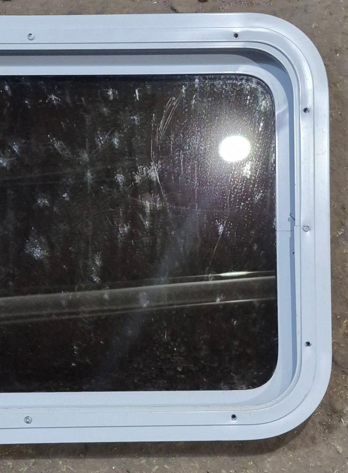 Used White Radius Non Opening Window : 24 W x 16 1/2 H x 1 7/8 D