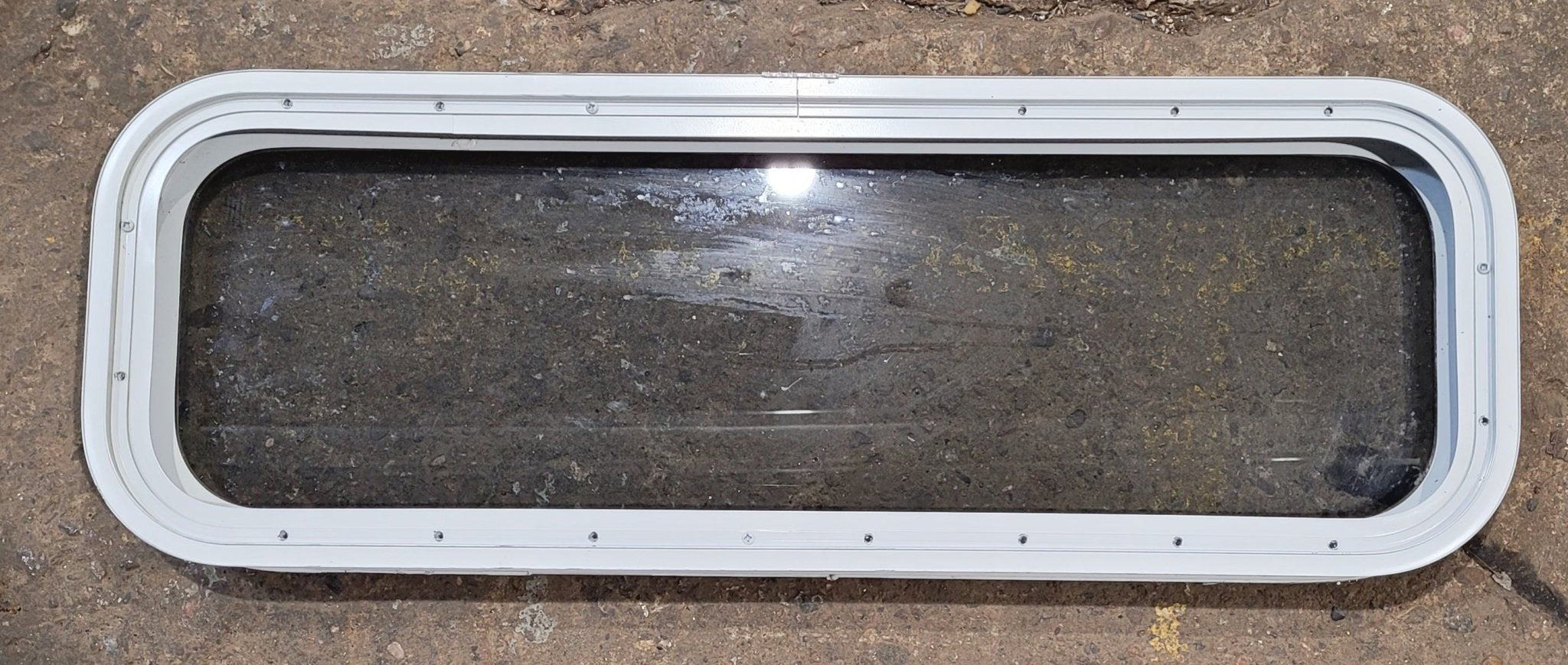 Used White Radius Non Opening Window : 35 1/2 W x 11 1/2 H x 1 7/8 D
