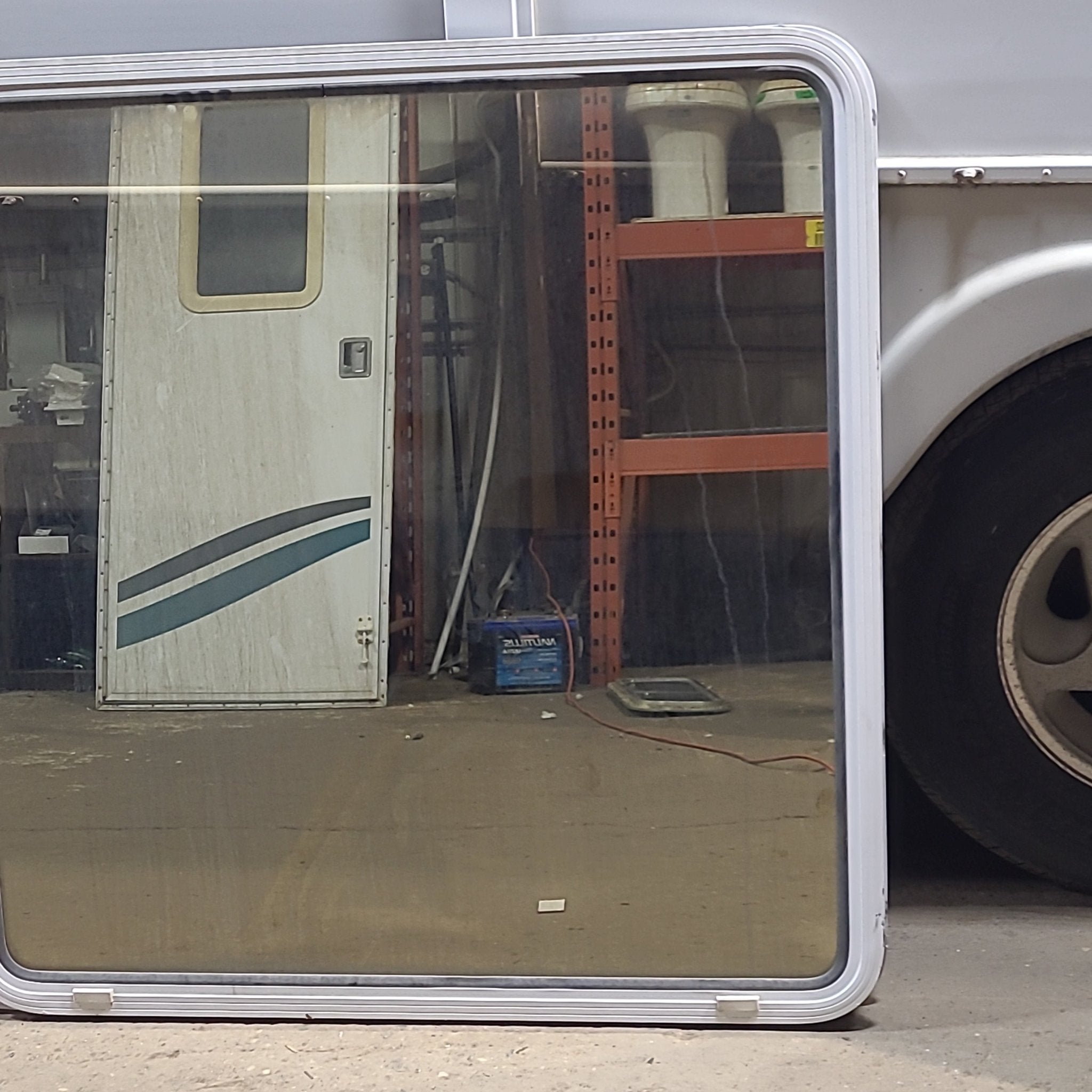 Used White Radius Non Opening Window : 41 1/2 W x 42 1/4 H x 1 7/8 D