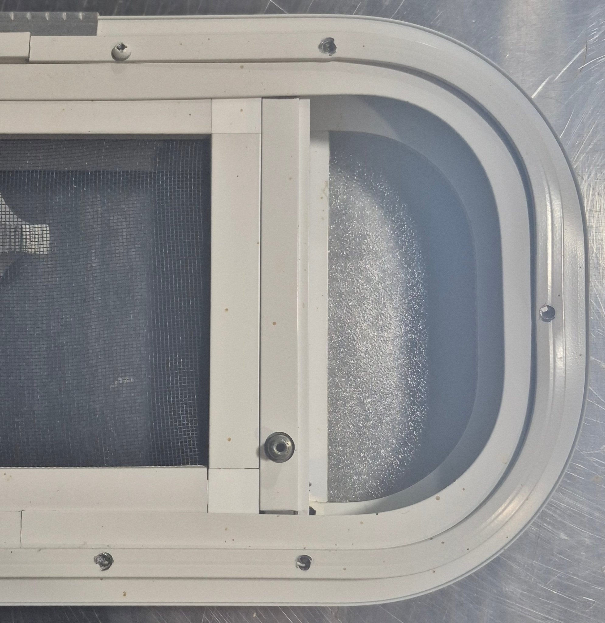 Used White Radius Opening Window : 17 1/2 W x 8 1/2 H x 1 1/8 D
