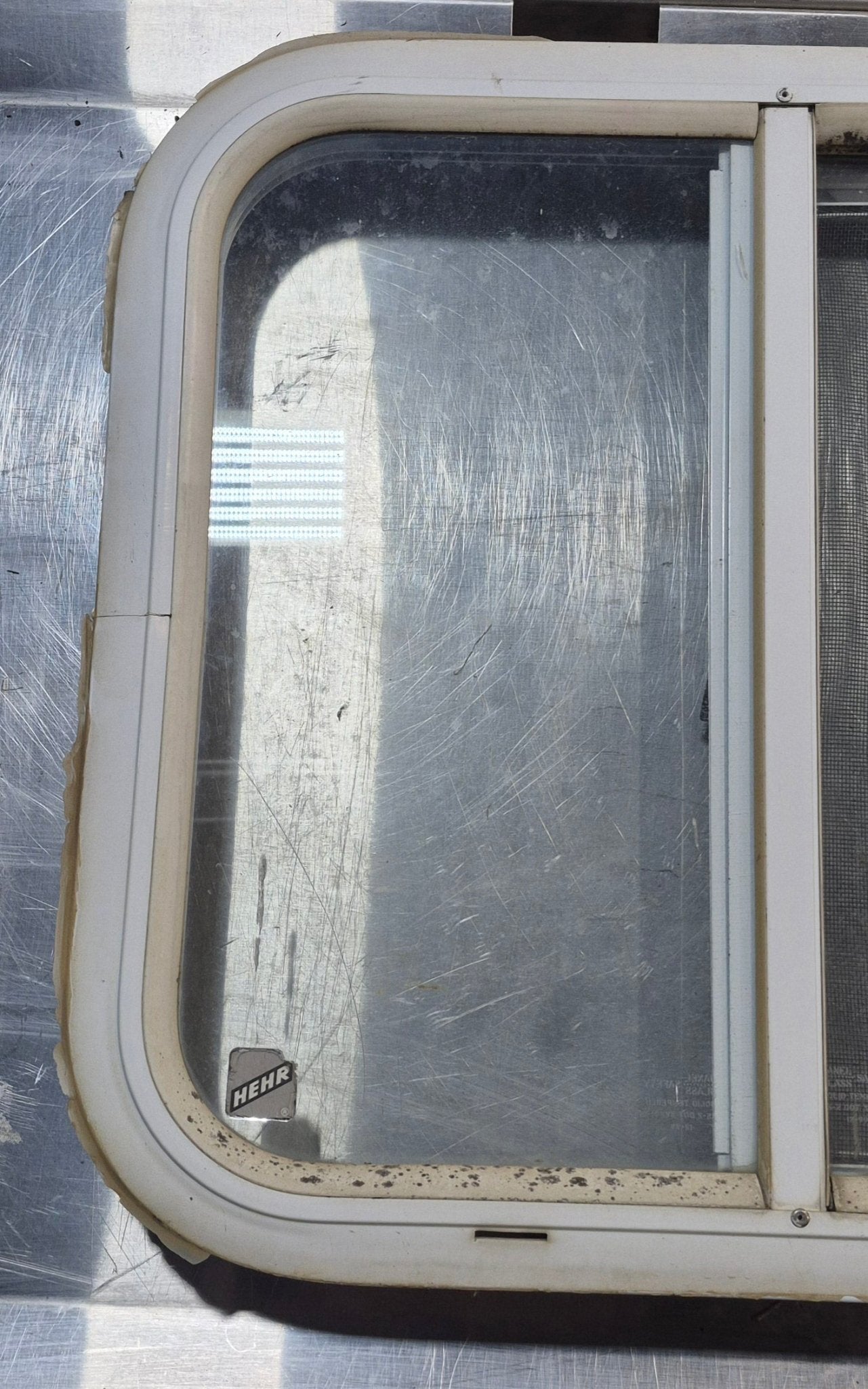Used White Radius Opening Window : 18 1/4 W x 17 3/4 H x 1 3/4 D