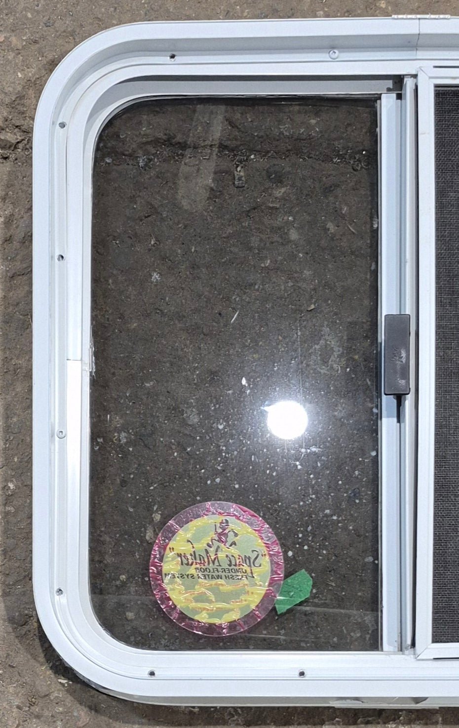 Used White Radius Opening Window : 23 1/4 W x 21 1/4 H x 1 3/4 D