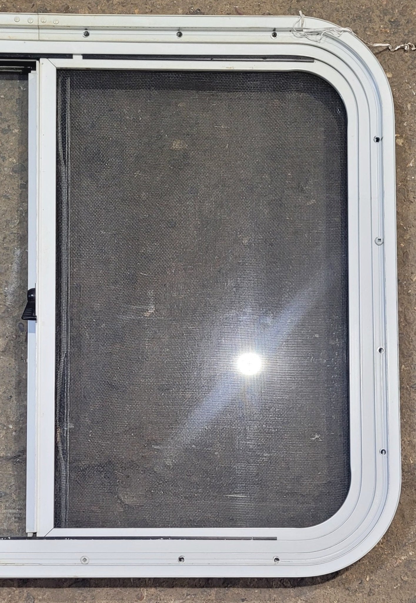 Used White Radius Opening Window : 26 1/2 W x 20 1/2 H x 1 1/4 D