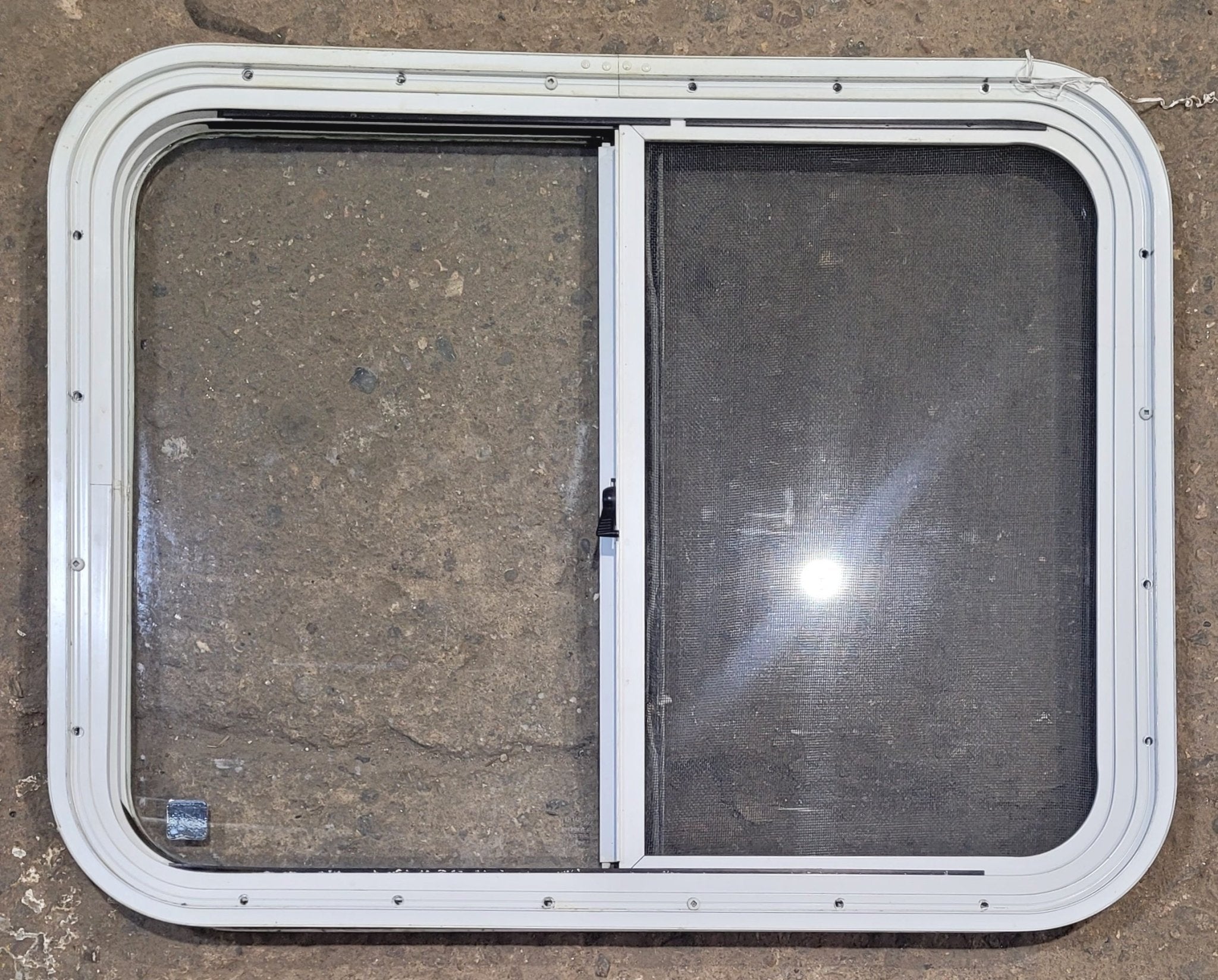 Used White Radius Opening Window : 26 1/2 W x 20 1/2 H x 1 1/4 D