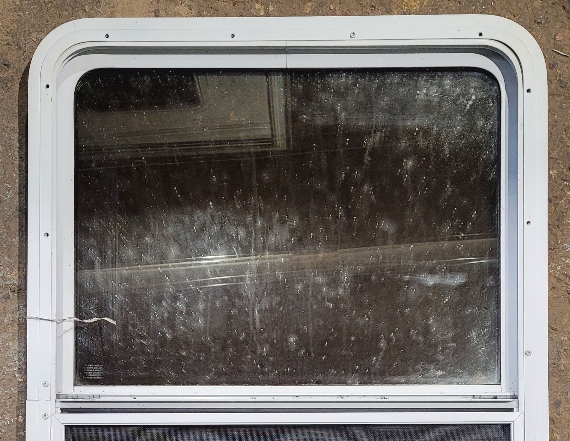Used White Radius Opening Window : 26 W x 39 1/2 H x 1 7/8 D