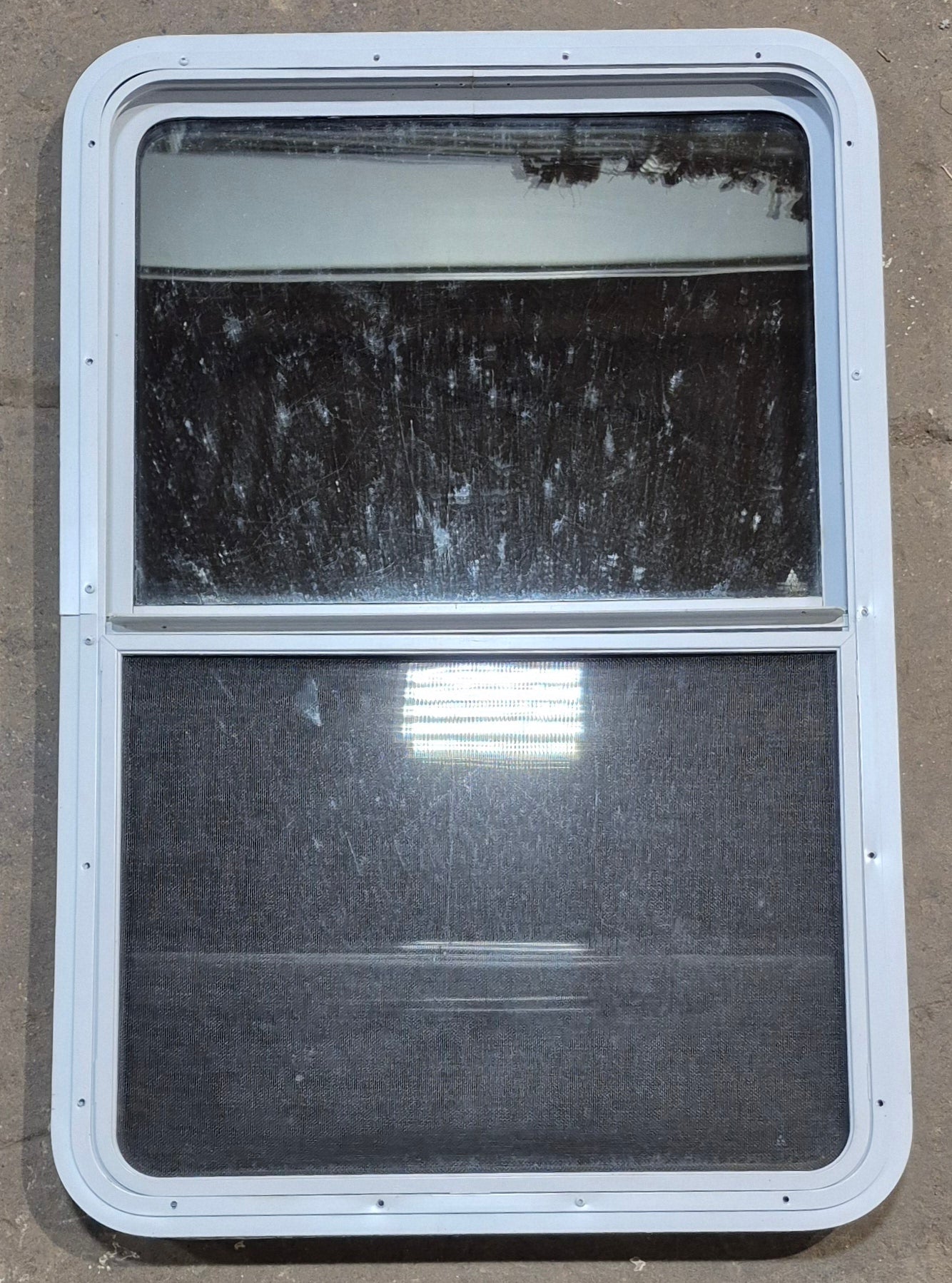 Used White Radius Opening Window : 26 W x 39 1/2 H x 1 7/8 D