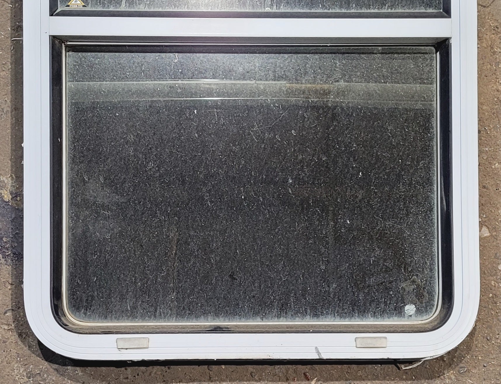 Used White Radius Opening Window : 26 W x 39 1/2 H x 1 7/8 D
