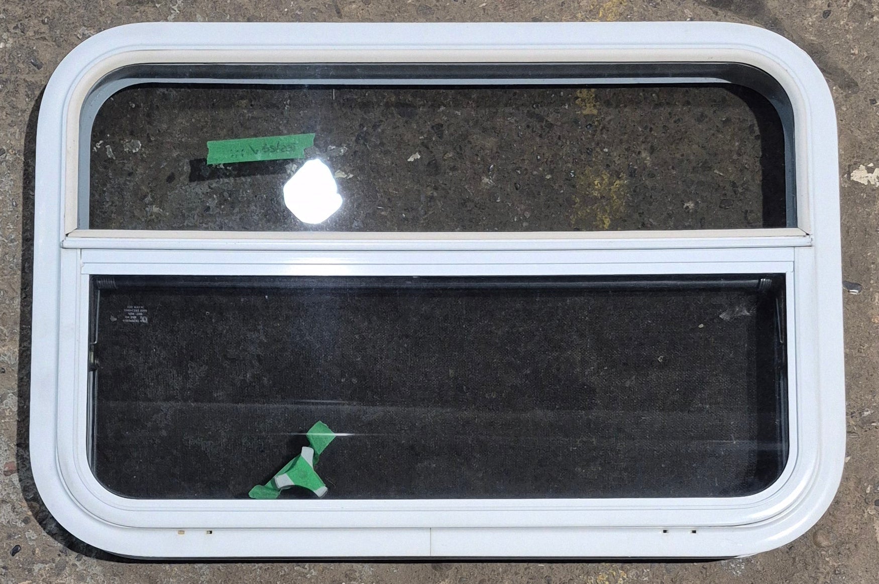 Used White Radius Opening Window : 29 1/2 W x 19 1/4 H x 1 7/8 D