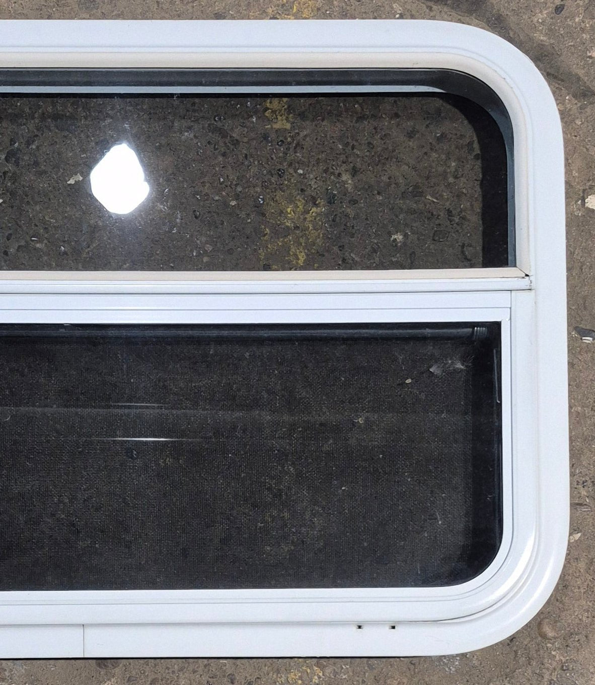 Used White Radius Opening Window : 29 1/2 W x 19 1/4 H x 1 7/8 D